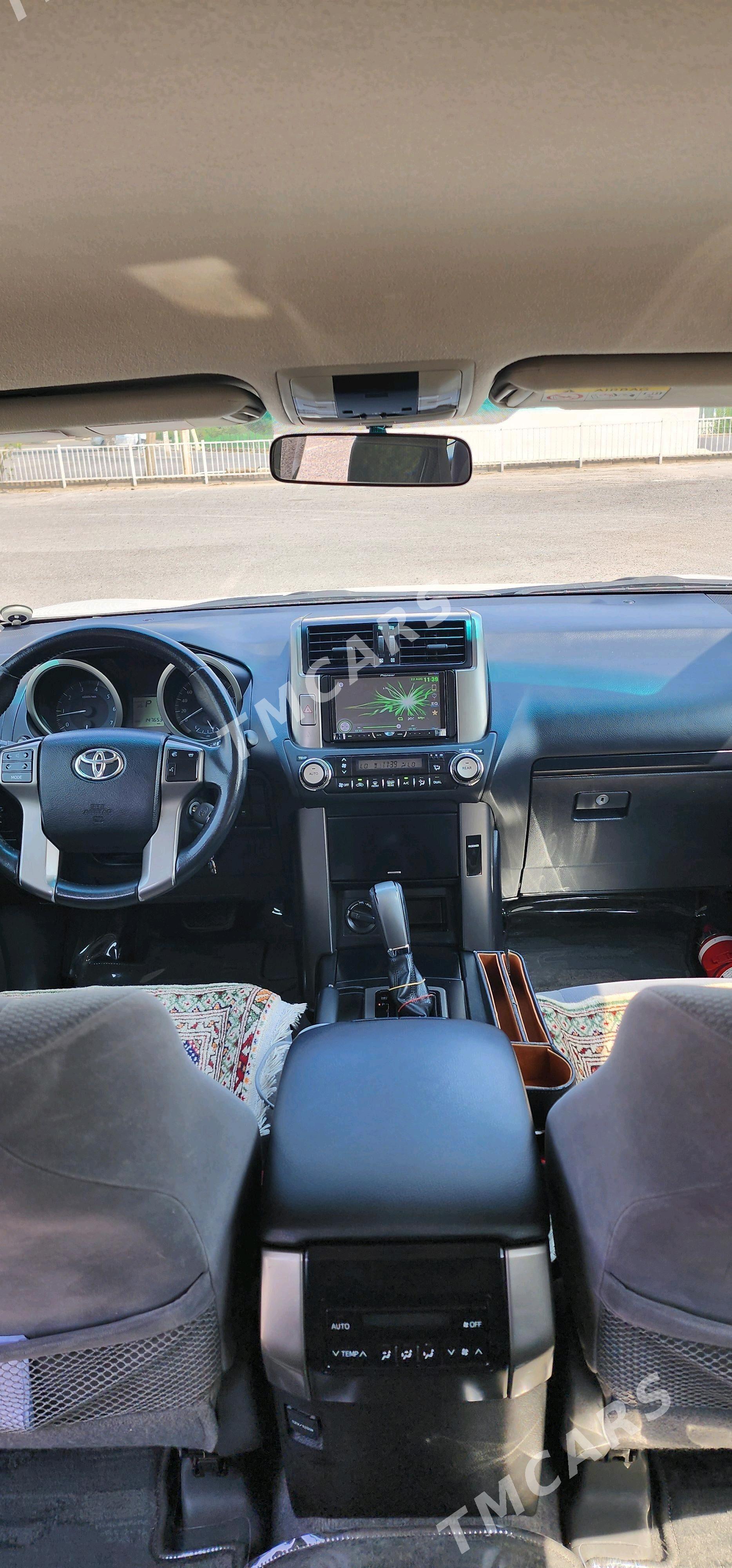Toyota Land Cruiser Prado 2013 - 550 000 TMT - Ашхабад - img 2