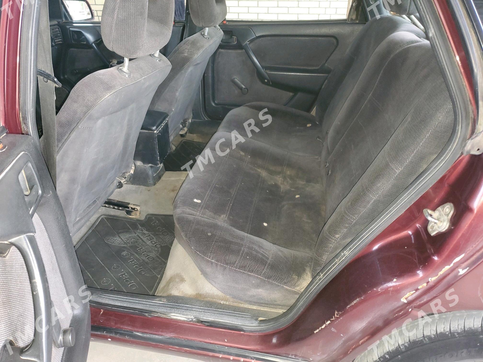 Opel Vectra 1990 - 40 000 TMT - Baýramaly - img 5