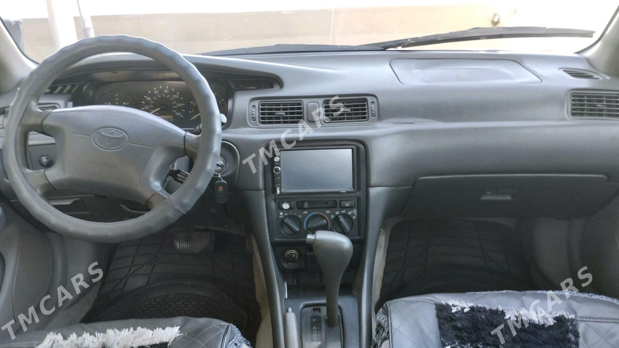 Toyota Camry 1999 - 110 000 TMT - Мары - img 3