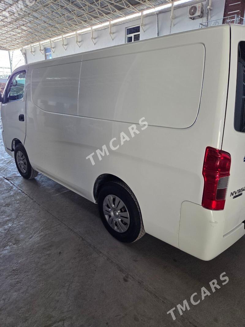 Nissan Urvan 2020 - 307 000 TMT - Мары - img 2
