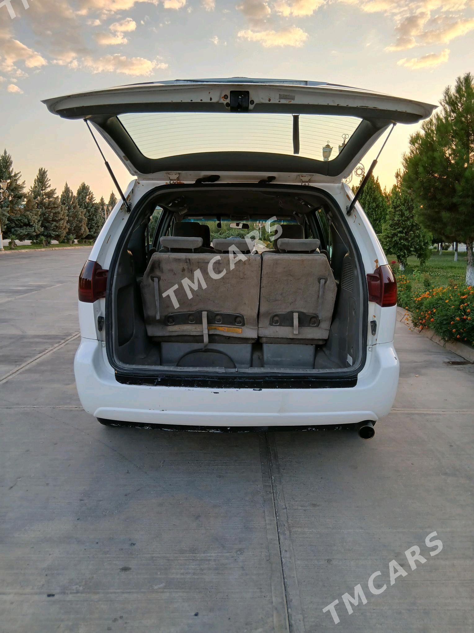 Toyota Sienna 2004 - 160 000 TMT - Türkmenabat - img 4