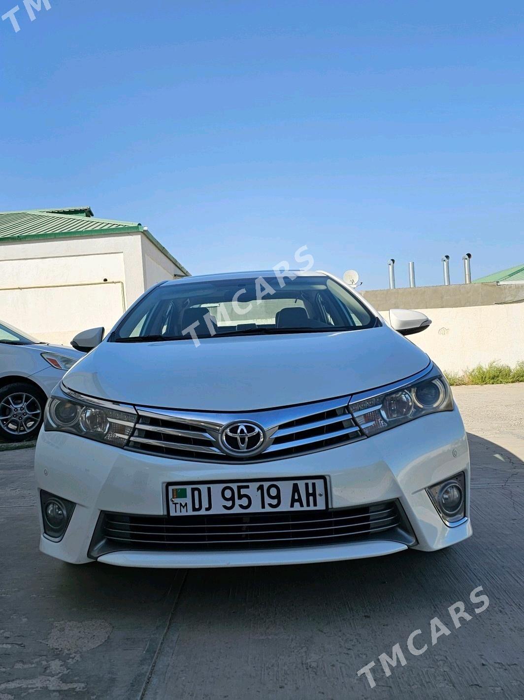 Toyota Corolla 2014 - 255 000 TMT - Гёкдепе - img 3