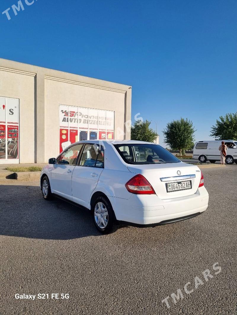 Nissan Versa 2010 - 110 000 TMT - Кака - img 3