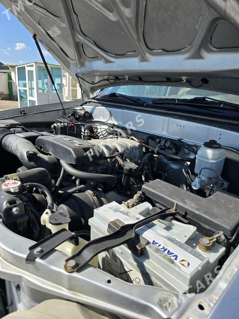 Toyota Tundra 2000 - 220 000 TMT - Çärjew - img 5