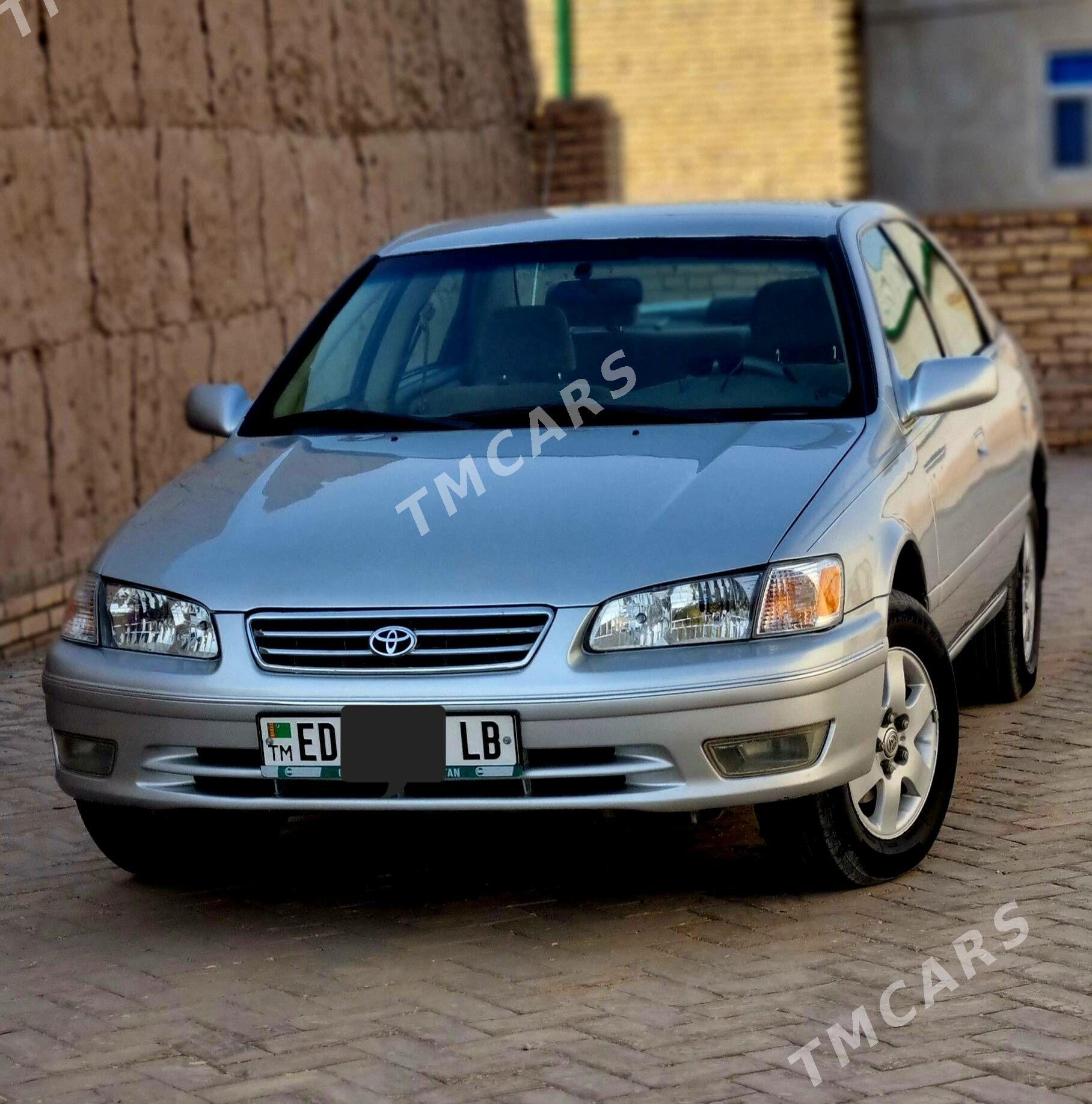 Toyota Camry 2001 - 140 000 TMT - Халач - img 4