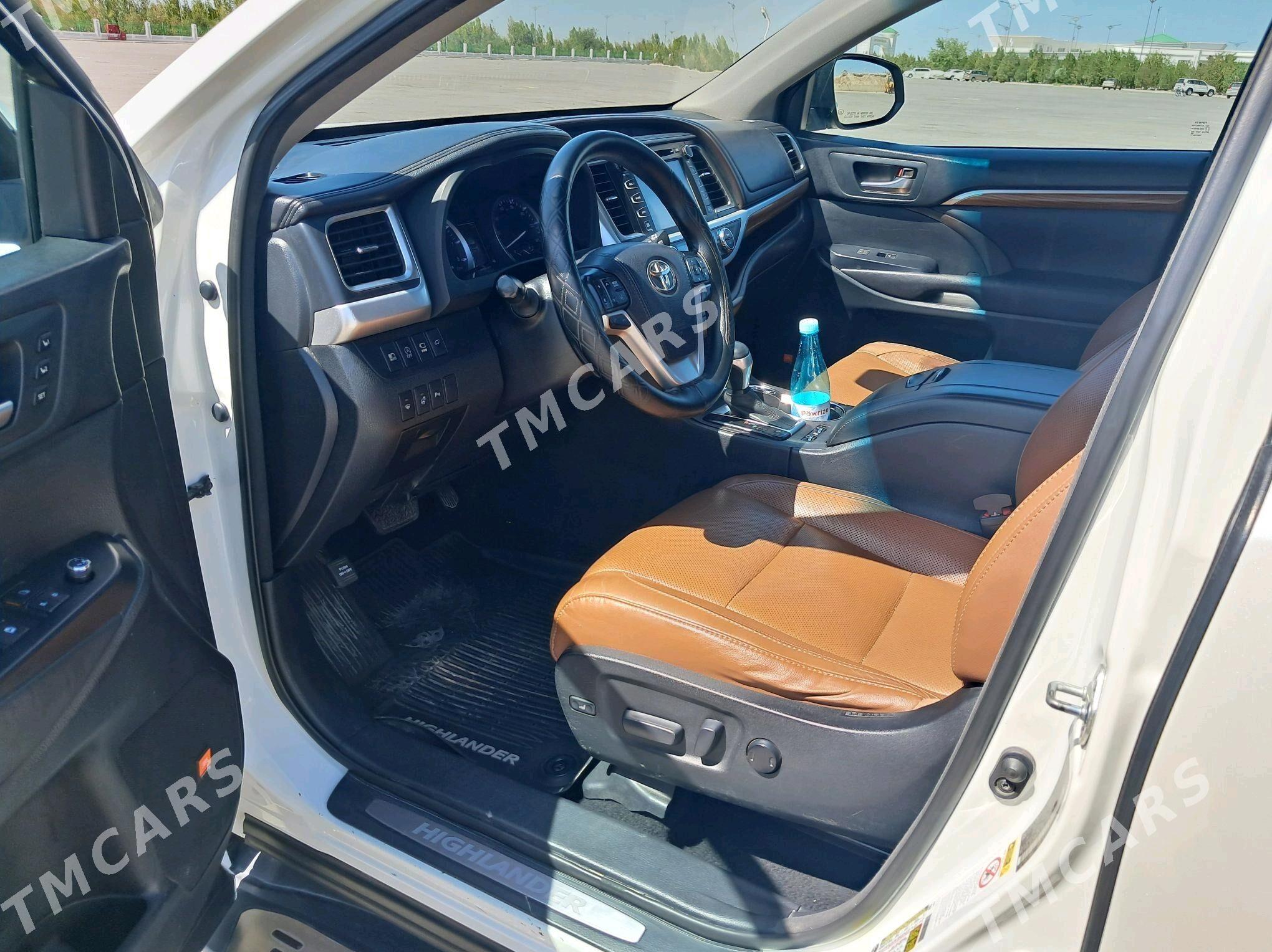 Toyota Highlander 2017 - 420 000 TMT - Köneürgenç - img 4