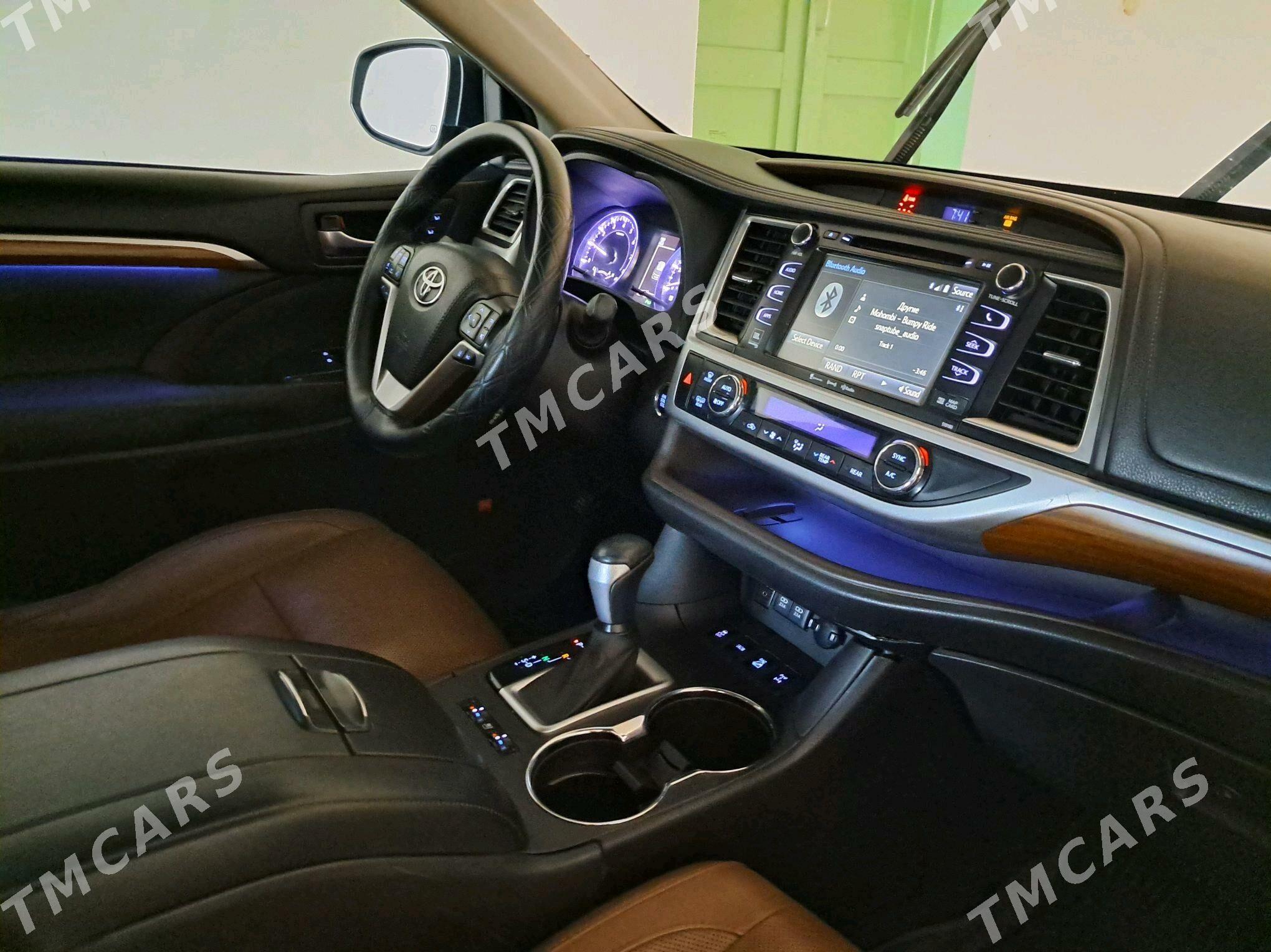 Toyota Highlander 2017 - 420 000 TMT - Köneürgenç - img 8