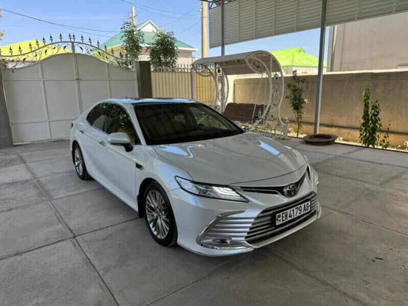 Toyota Camry 2023 - 617 000 TMT - Aşgabat - img 3