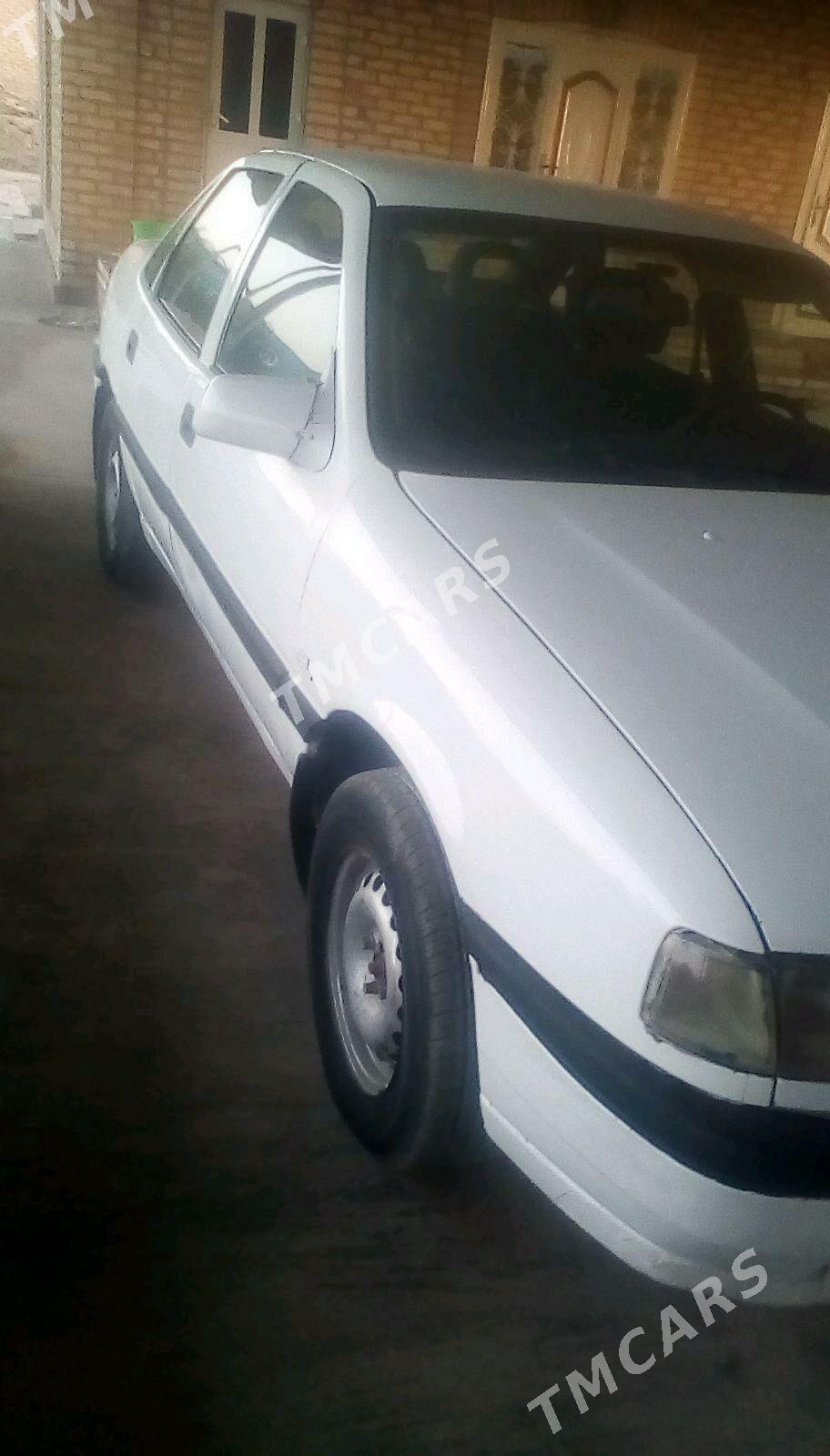 Opel Vectra 1992 - 26 000 TMT - Мары - img 3