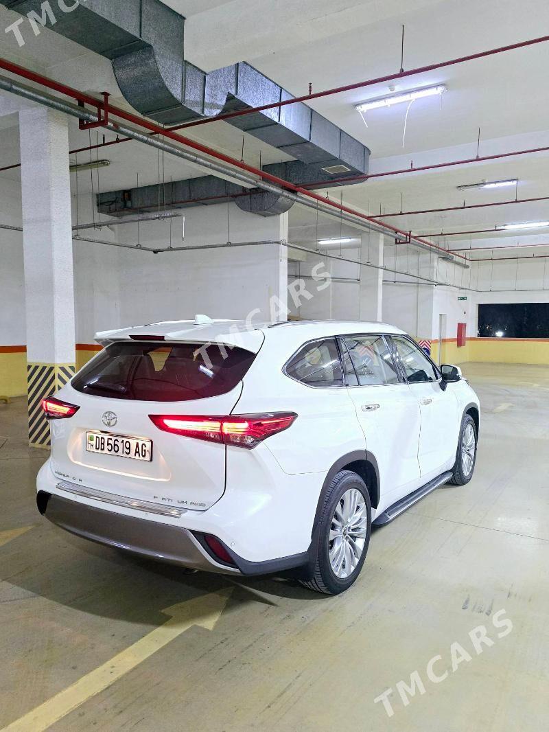 Toyota Highlander 2022 - 717 000 TMT - Ашхабад - img 2