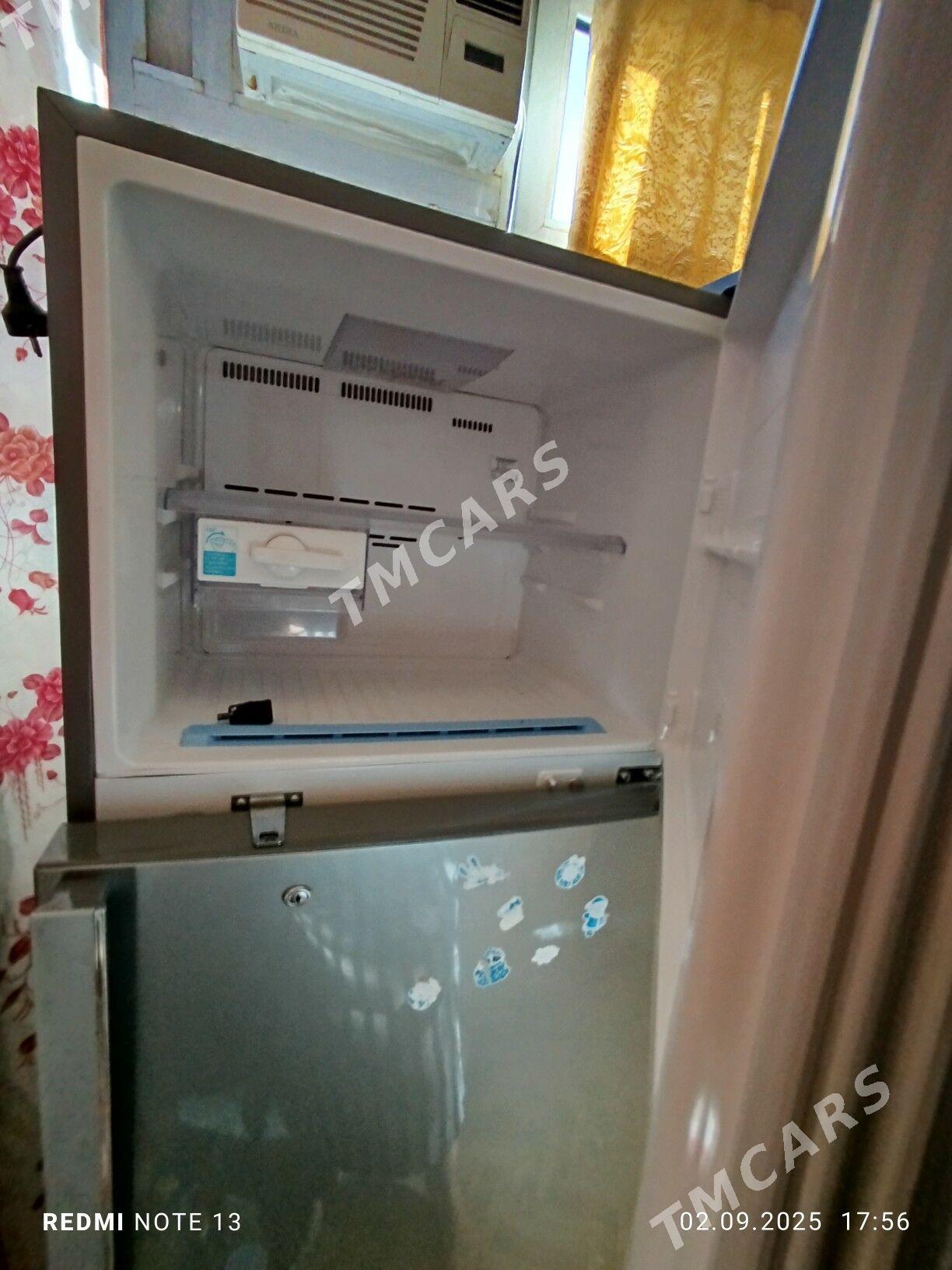 ПРОДАМ LG ХОЛОДИЛЬНИК - Ашхабад - img 2