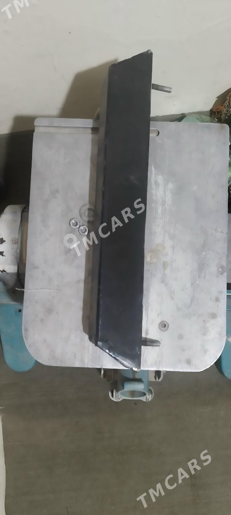 MEBEL AGAÇ KESÝÄN APARAT - Aşgabat - img 3
