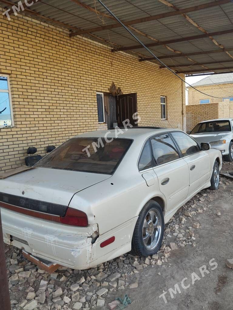 Nissan Civilian 1993 - 14 000 TMT - Мары - img 2