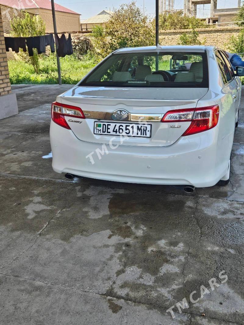 Toyota Camry 2012 - 250 000 TMT - Baýramaly - img 10