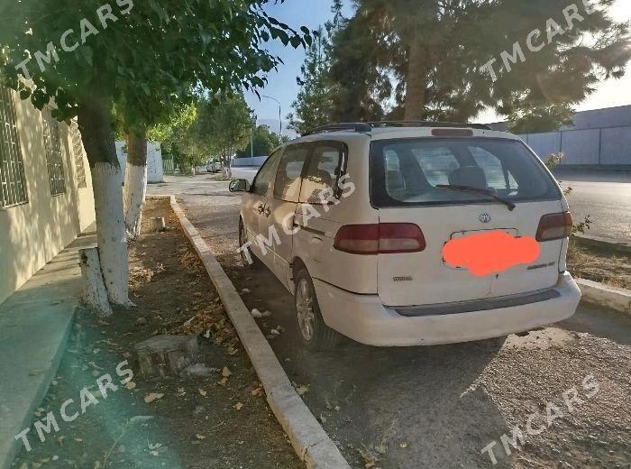 Toyota Sienna 2002 - 110 000 TMT - Aşgabat - img 2