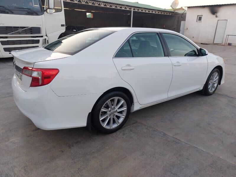 Toyota Camry 2014 - 205 000 TMT - Büzmeýin - img 9