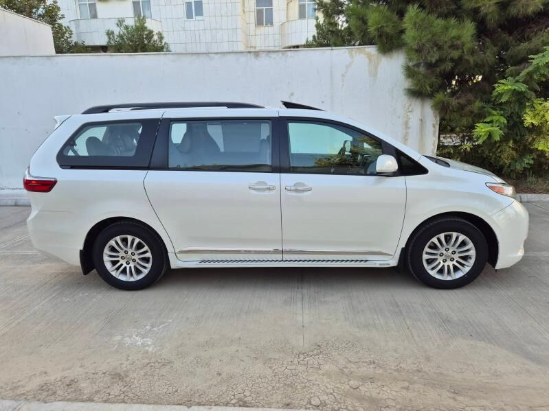 Toyota Sienna 2017 - 430 000 TMT - Ашхабад - img 5