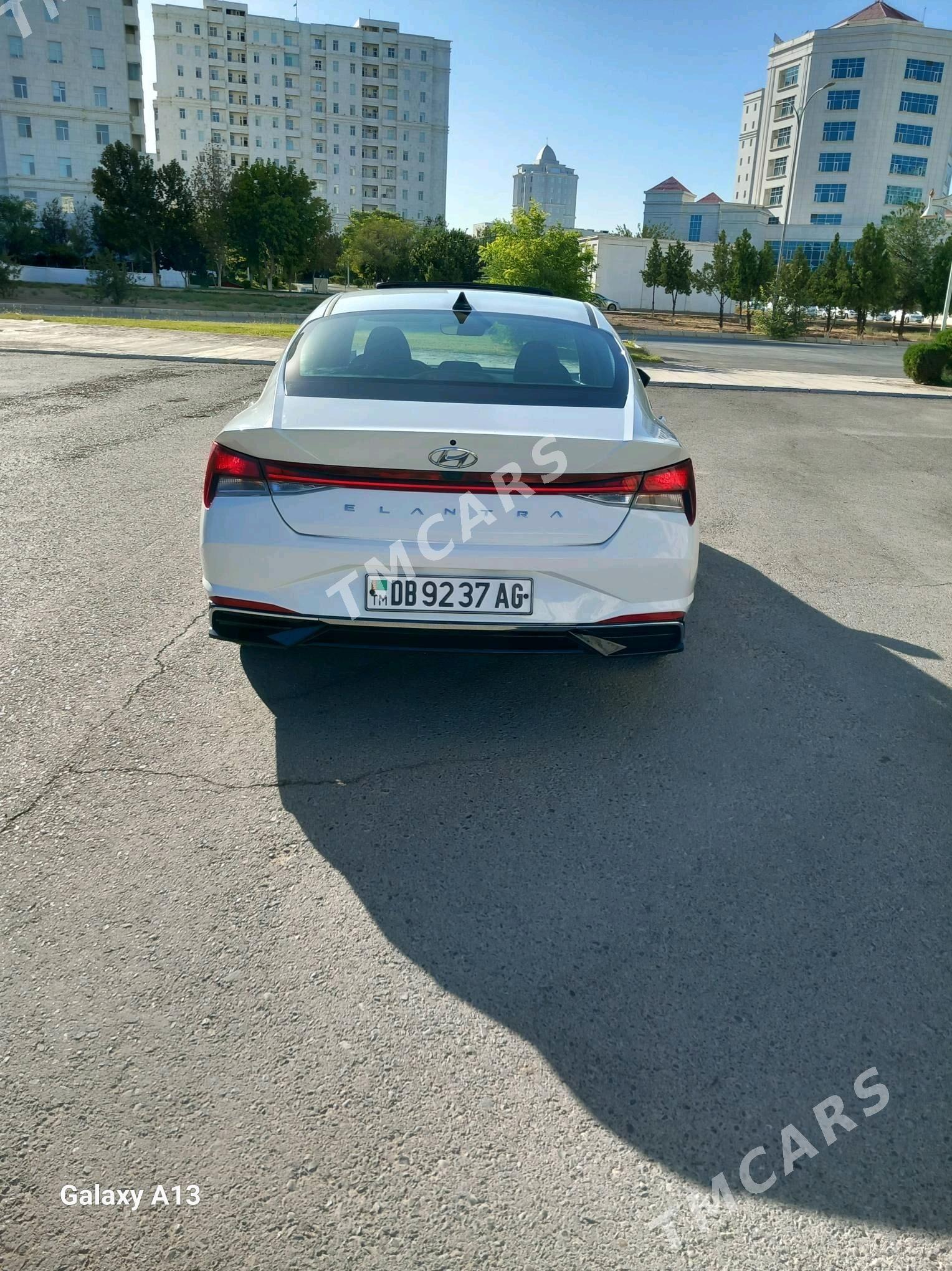 Hyundai Elantra 2021 - 265 000 TMT - Aşgabat - img 8