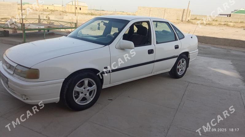 Opel Vectra 1993 - 21 000 TMT - Kaka - img 3