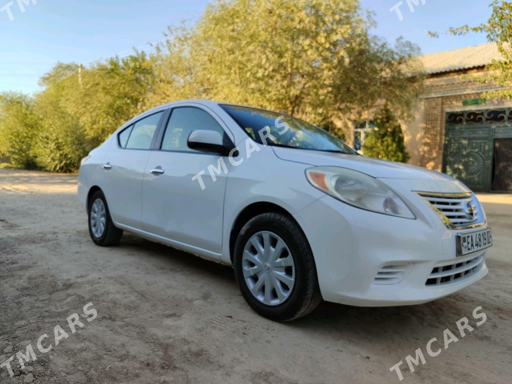 Nissan Versa 2012 - 100 000 TMT - Кёнеургенч - img 3