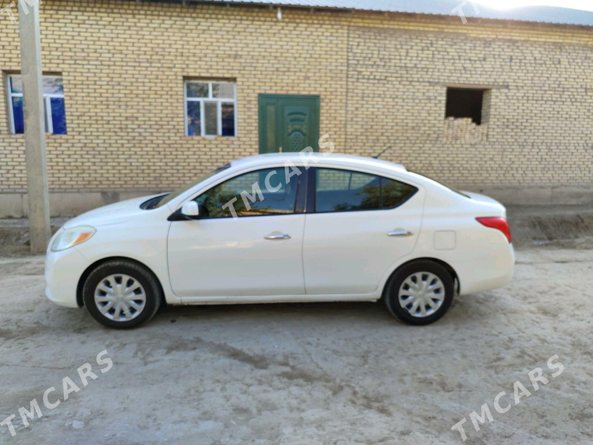Nissan Versa 2012 - 100 000 TMT - Кёнеургенч - img 5