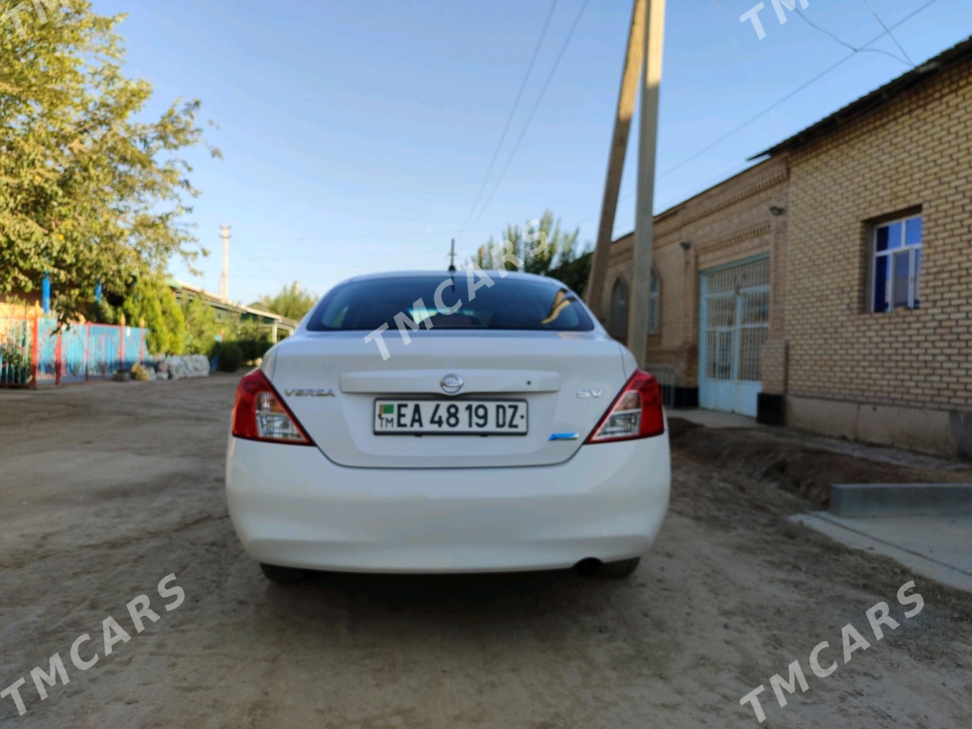 Nissan Versa 2012 - 100 000 TMT - Кёнеургенч - img 7