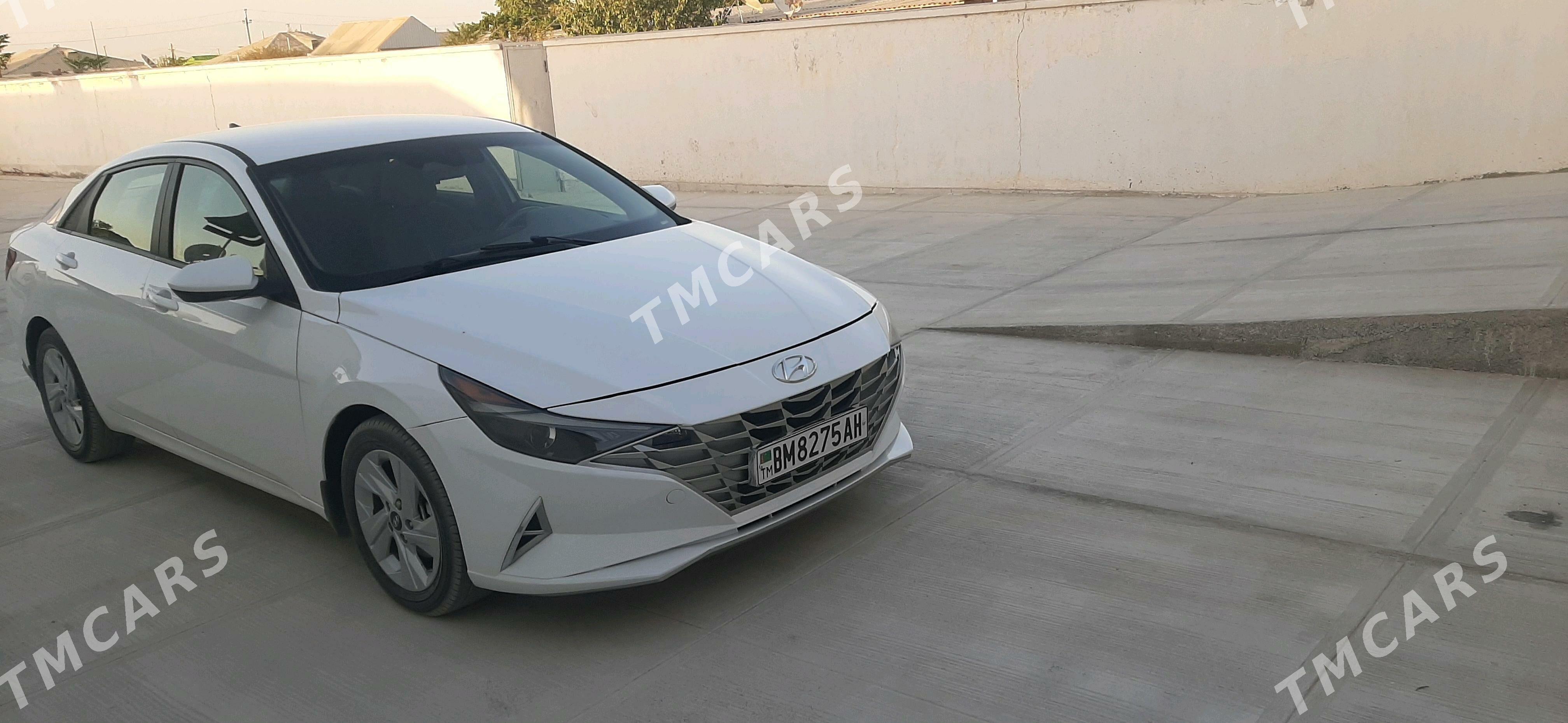 Hyundai Elantra 2022 - 250 000 TMT - Änew - img 2