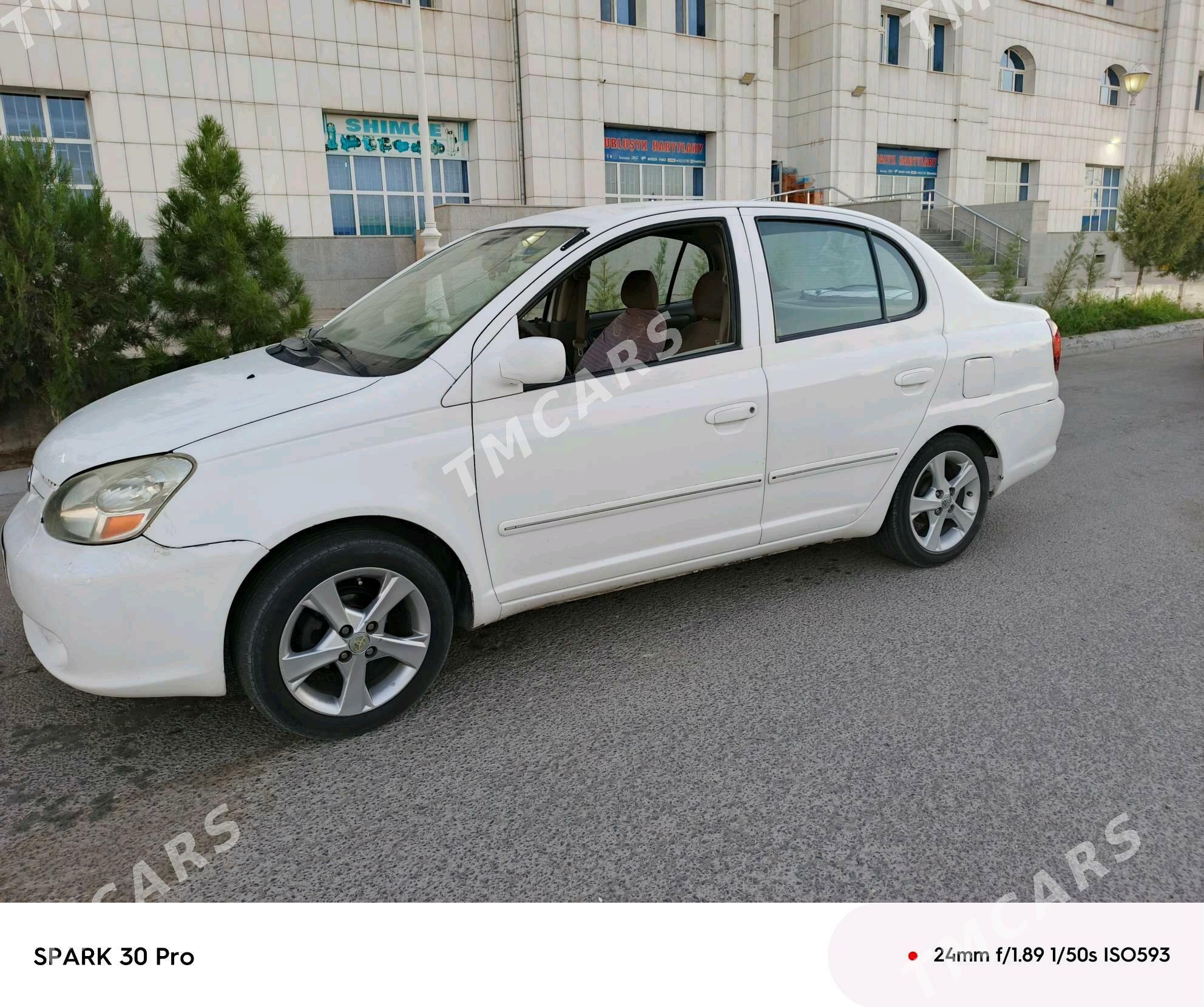 Toyota Echo 2005 - 75 000 TMT - Garadamak - img 4