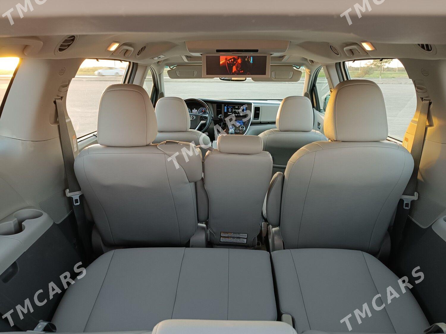 Toyota Sienna 2017 - 455 000 TMT - Ашхабад - img 5