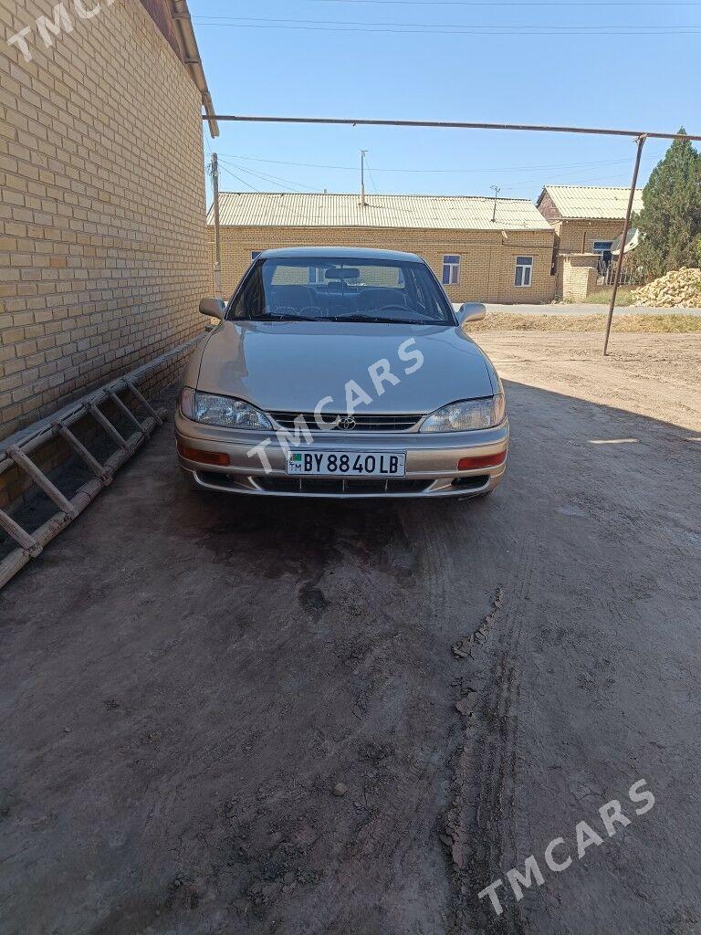 Toyota Camry 1992 - 90 000 TMT - Халач - img 5