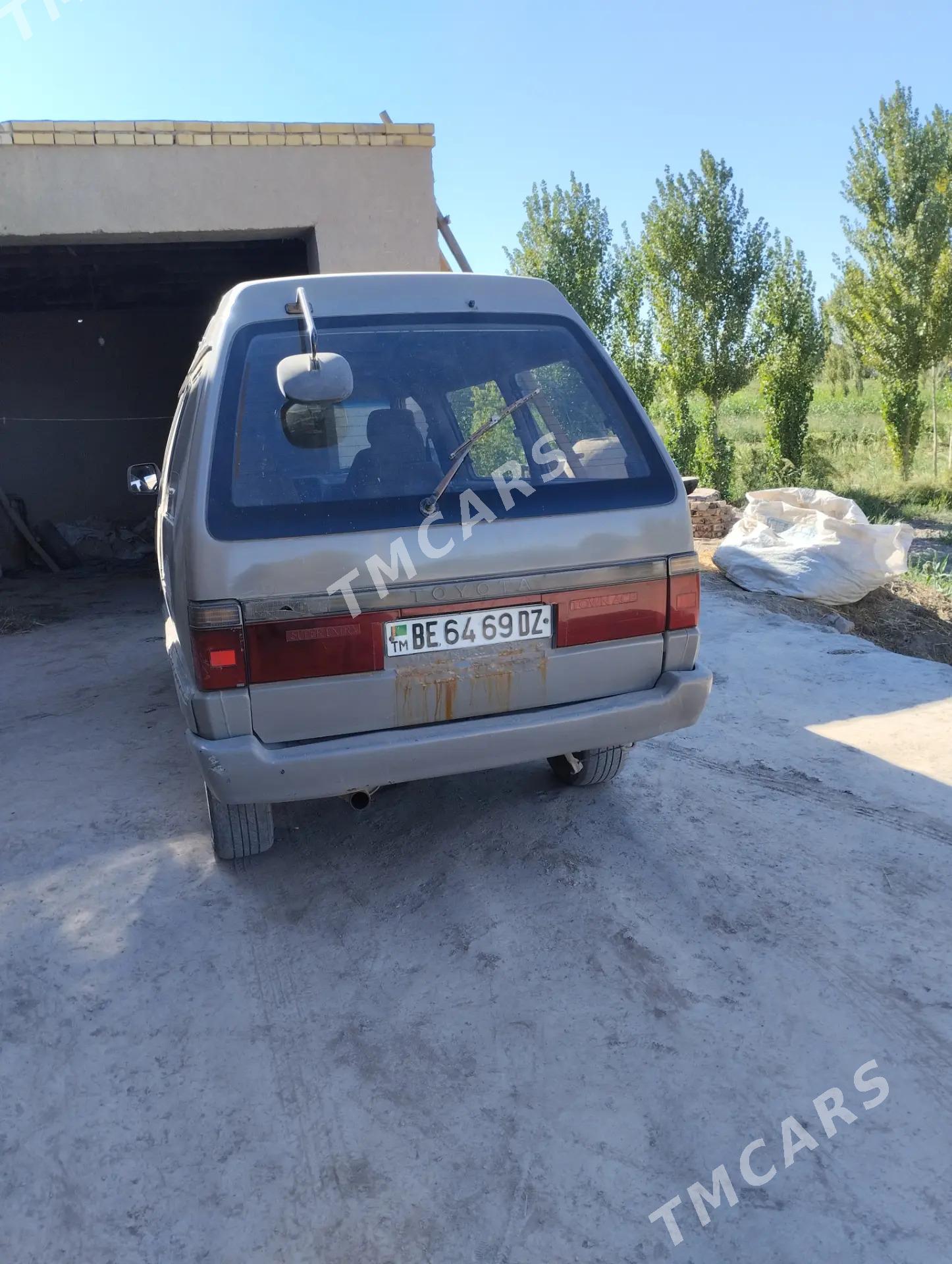 Toyota Town Ace 1989 - 29 000 TMT - Гурбансолтан Едже - img 2