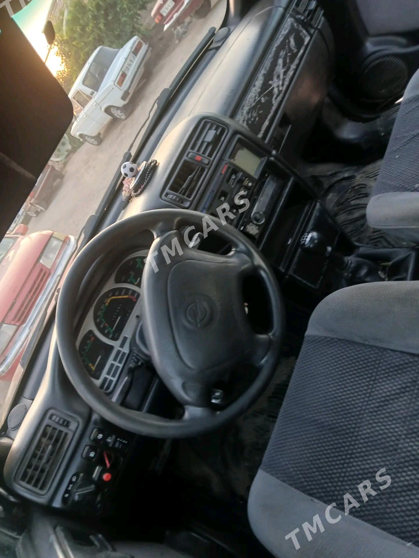 Opel Vectra 1995 - 40 000 TMT - Туркменабат - img 2