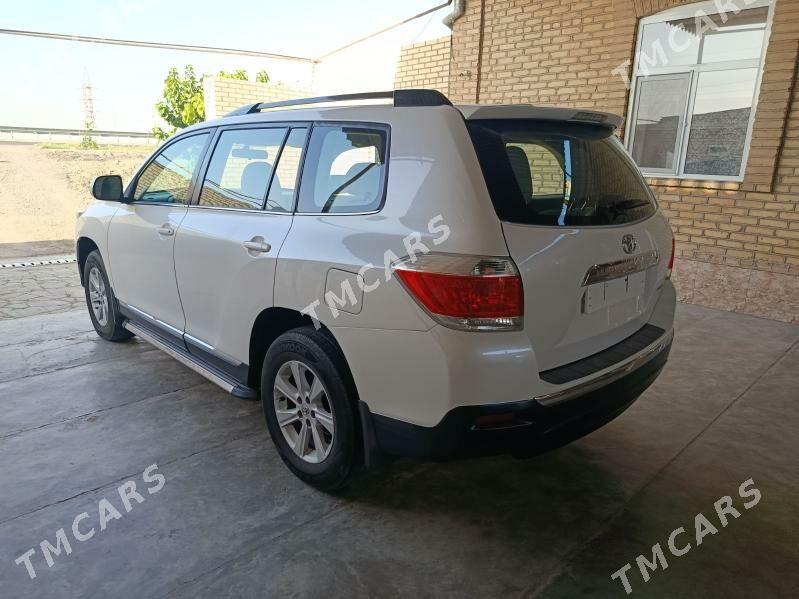 Toyota Highlander 2011 - 320 000 TMT - Wekilbazar - img 2