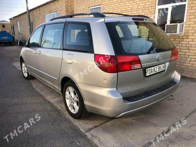 Toyota Sienna 2005 - 220 000 TMT - Dänew - img 9