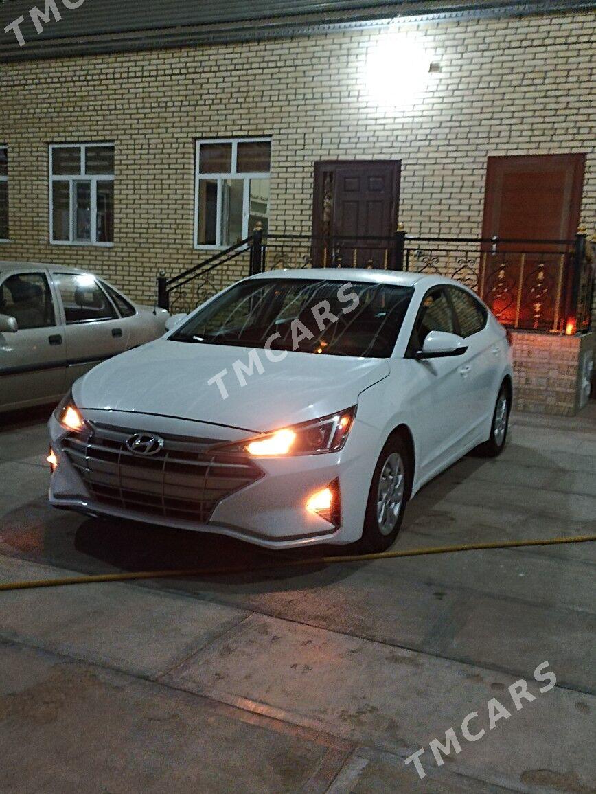 Hyundai Elantra 2020 - 200 000 TMT - Мары - img 4