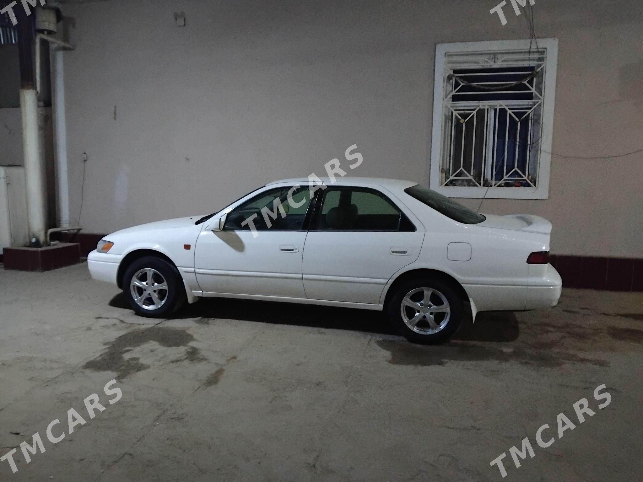 Toyota Camry 1999 - 130 000 TMT - Мары - img 5