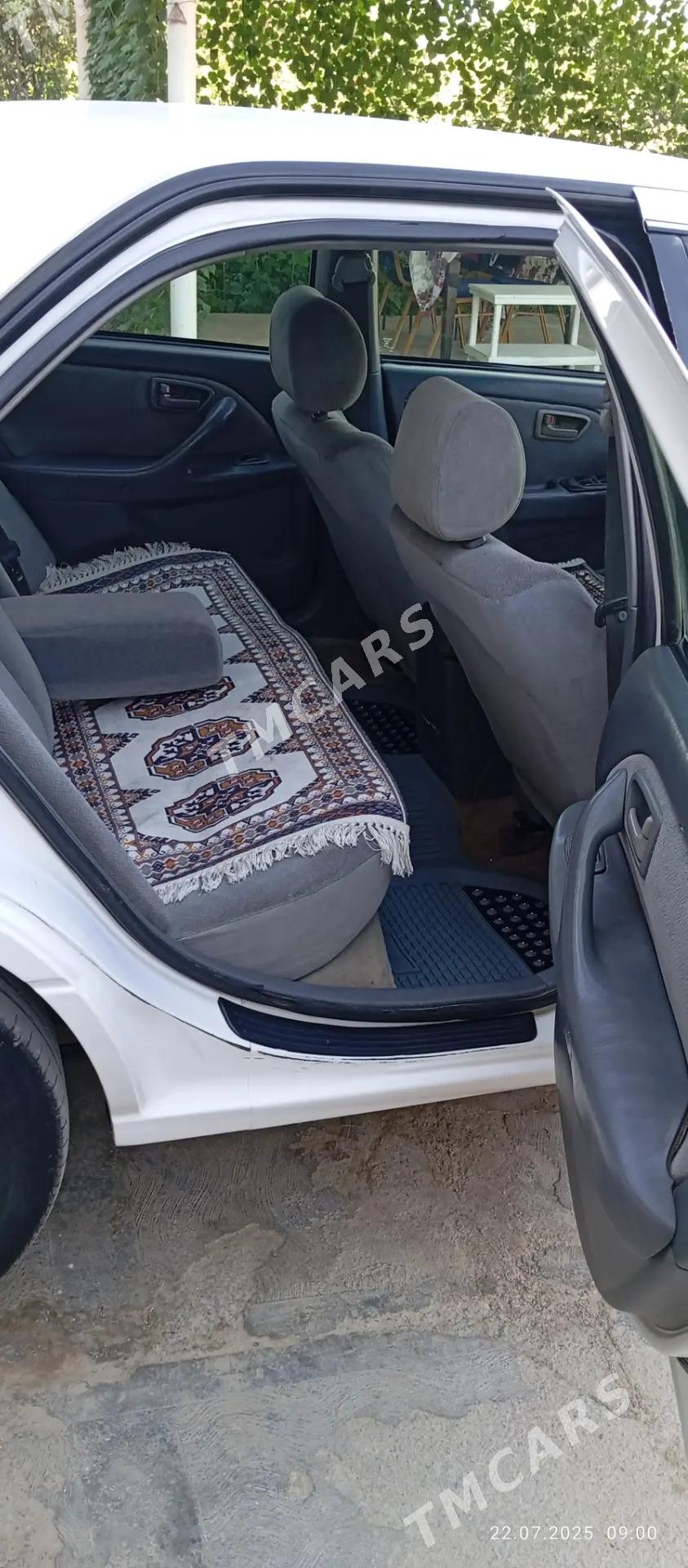 Toyota Camry 1999 - 130 000 TMT - Мары - img 4