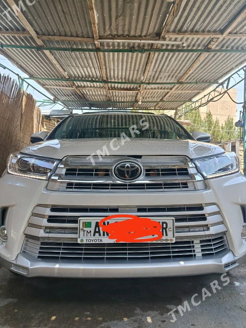 Toyota Highlander 2019 - 450 000 TMT - Мары - img 2