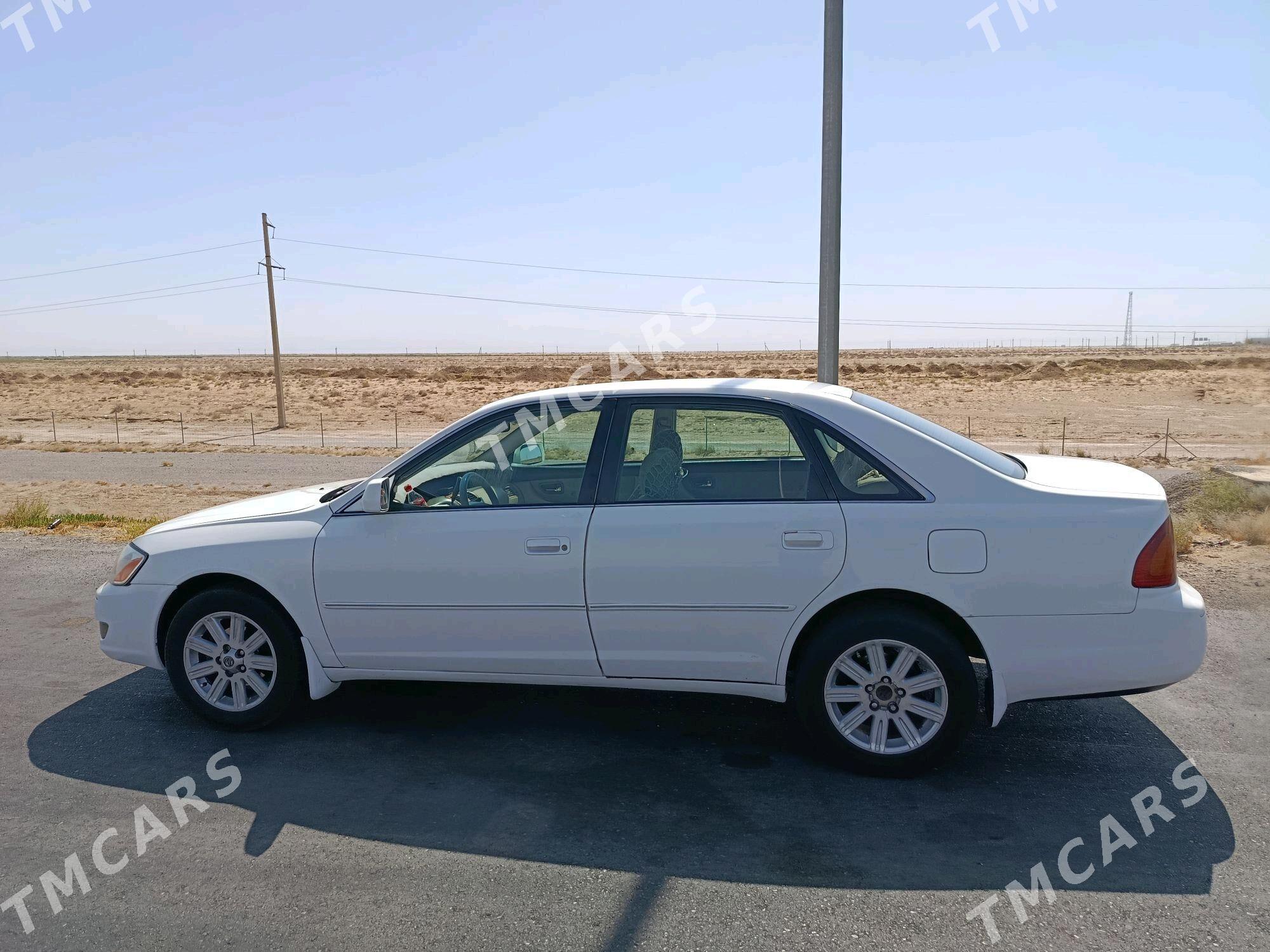 Toyota Avalon 2001 - 150 000 TMT - Бабадайхан - img 3