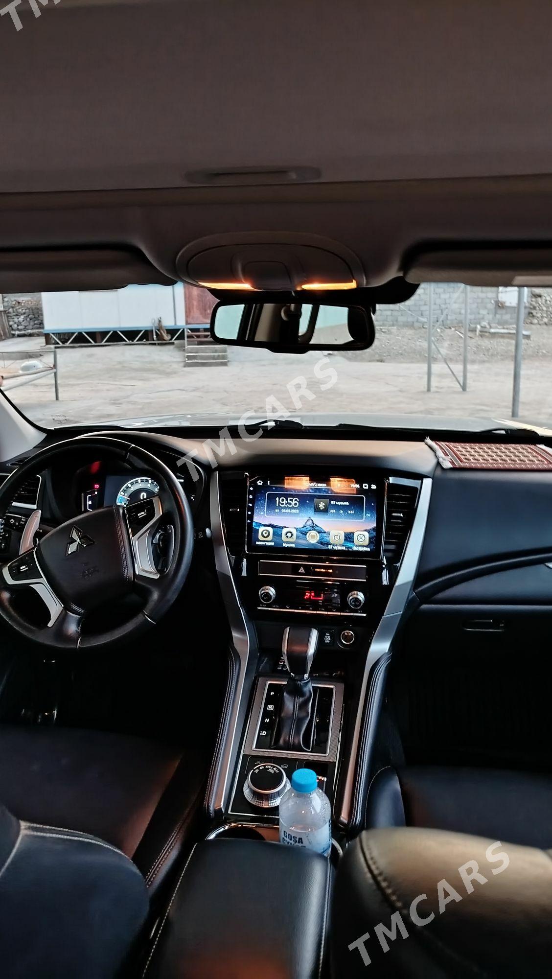 Mitsubishi Pajero 2020 - 450 000 TMT - Bäherden - img 2