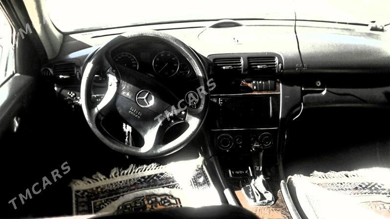 Mercedes-Benz C320 2005 - 130 000 TMT - Бузмеин - img 5