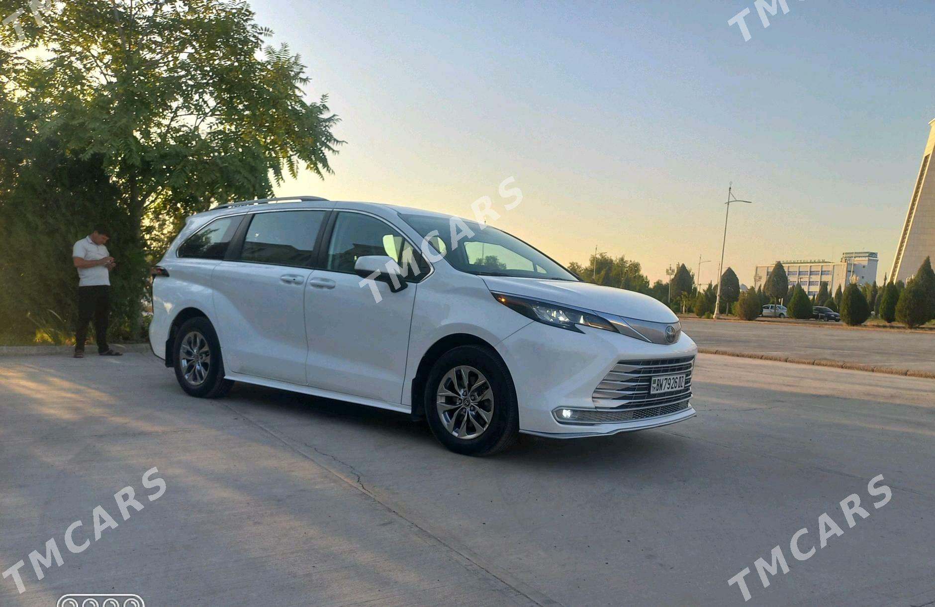 Toyota Sienna 2021 - 480 000 TMT - Daşoguz - img 2