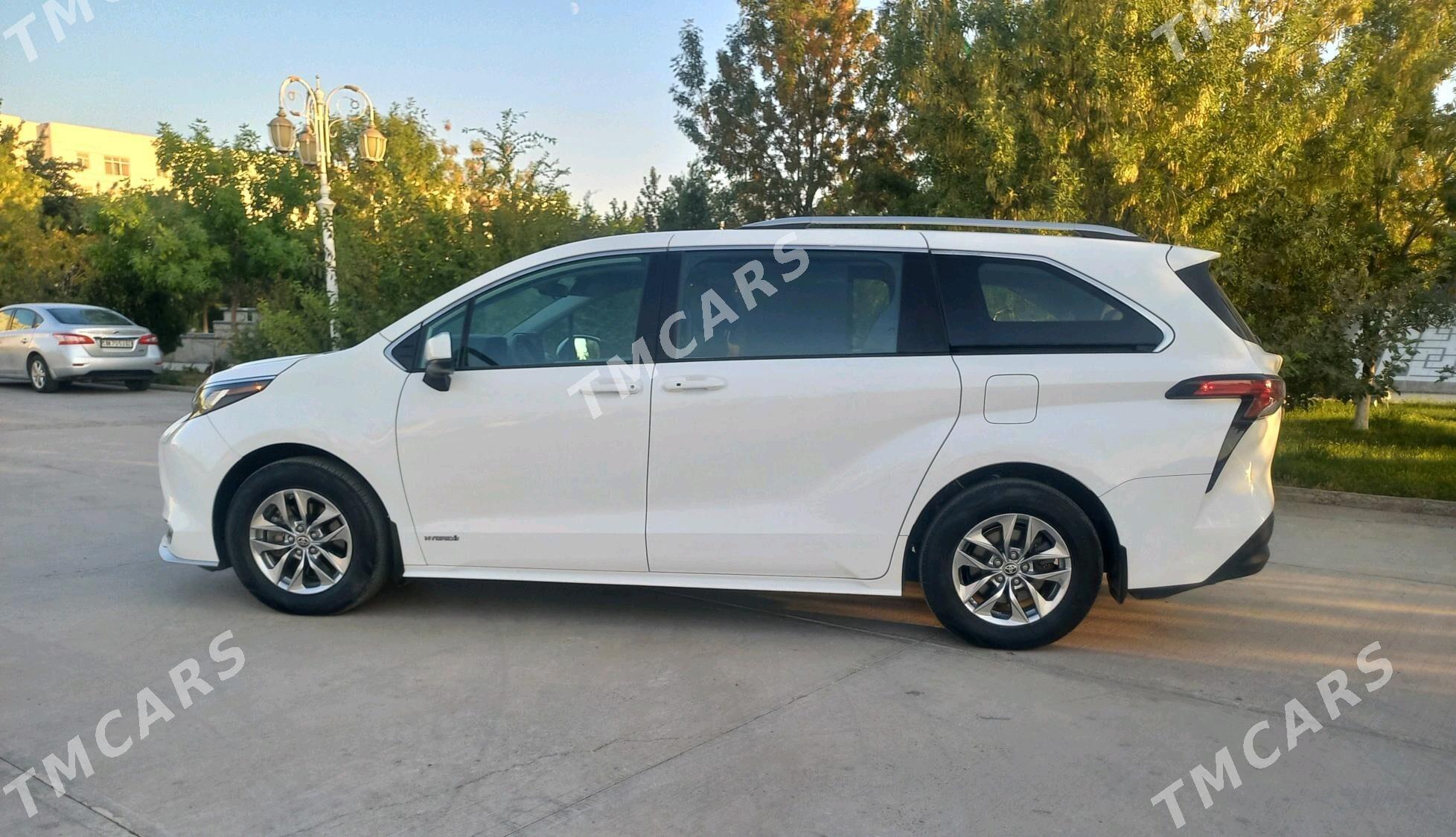 Toyota Sienna 2021 - 480 000 TMT - Daşoguz - img 3