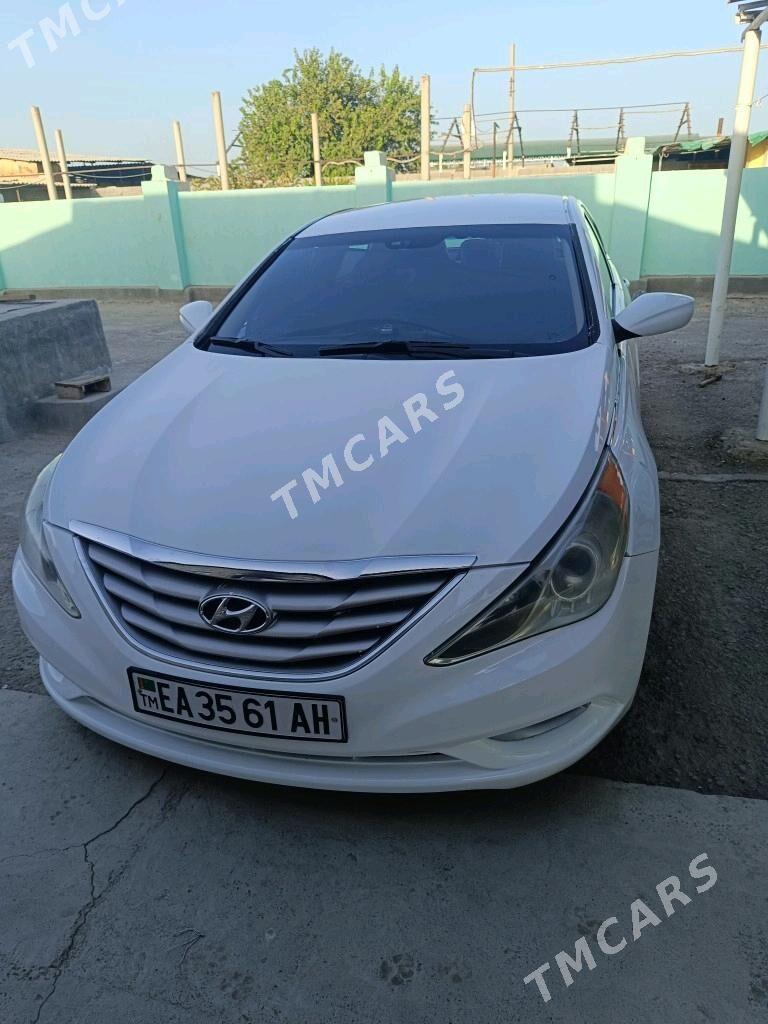 Hyundai Sonata 2010 - 150 000 TMT - Бахарден - img 4