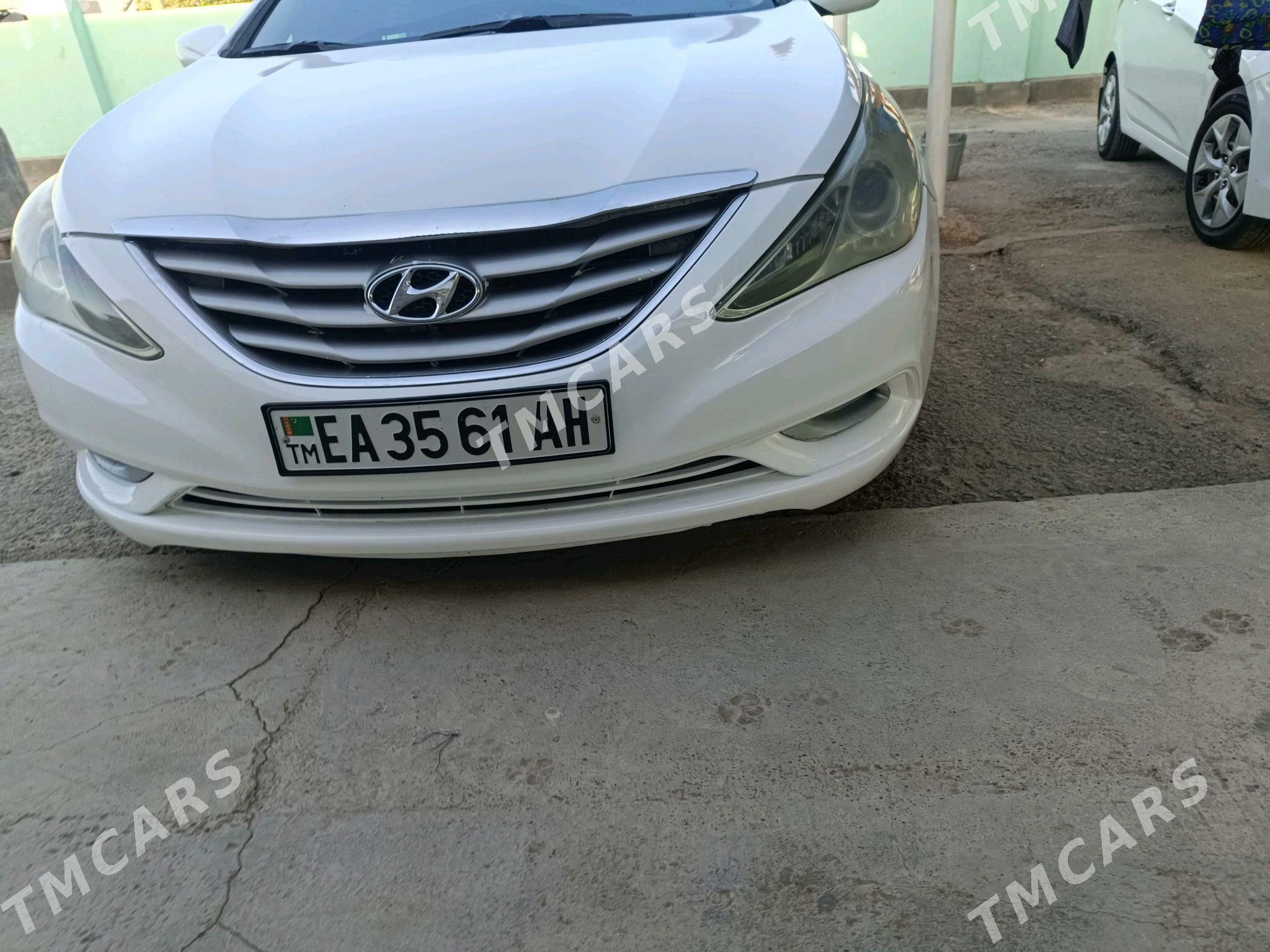 Hyundai Sonata 2010 - 150 000 TMT - Бахарден - img 3