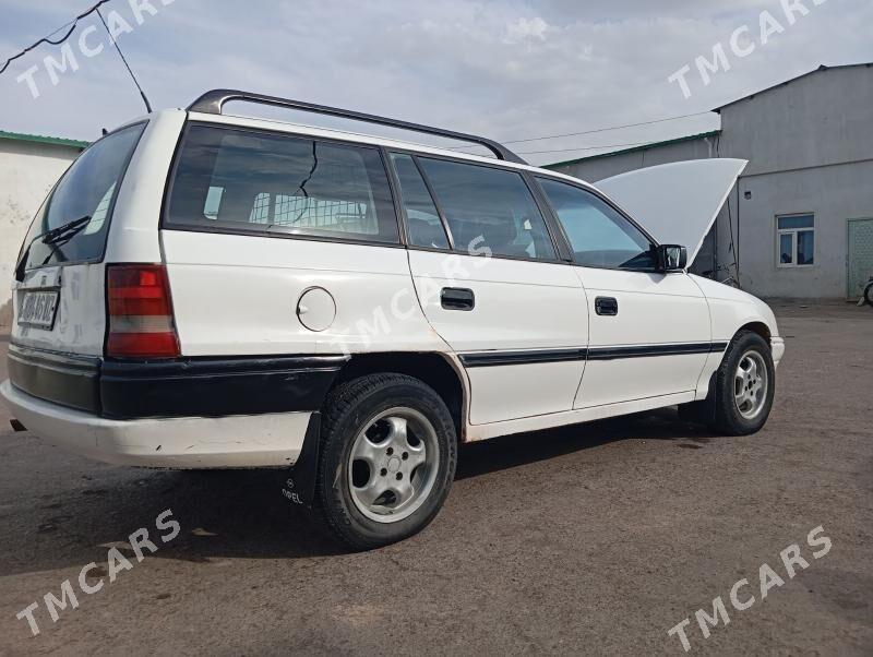 Opel Astra 1992 - 28 000 TMT - Шабатский этрап - img 2