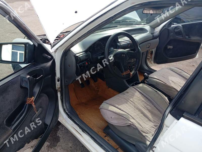 Opel Astra 1992 - 28 000 TMT - Шабатский этрап - img 7