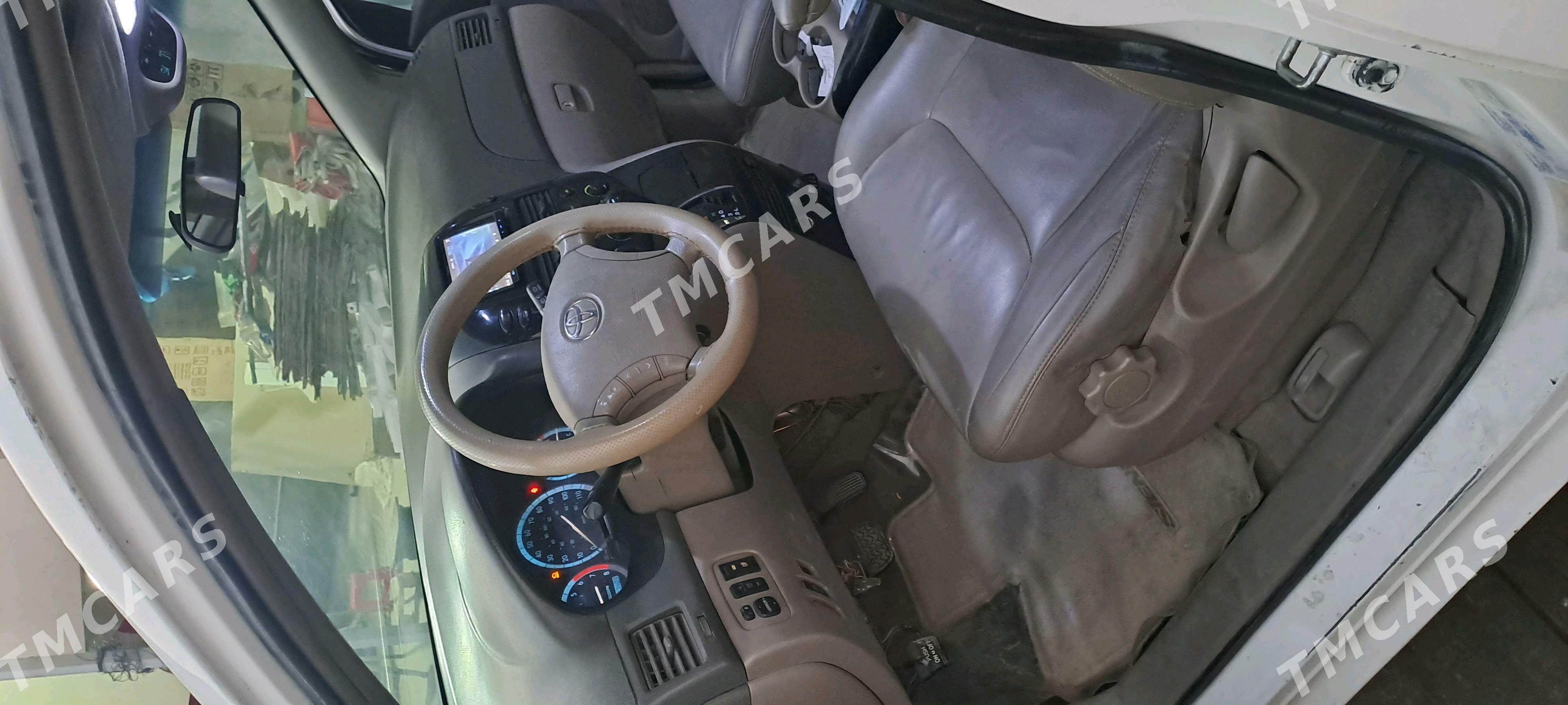 Toyota Sienna 2004 - 185 000 TMT - Ашхабад - img 5