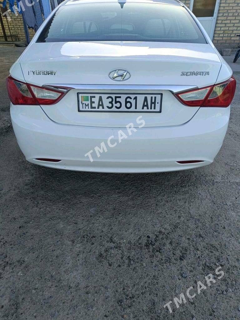 Hyundai Sonata 2010 - 150 000 TMT - Бахарден - img 8