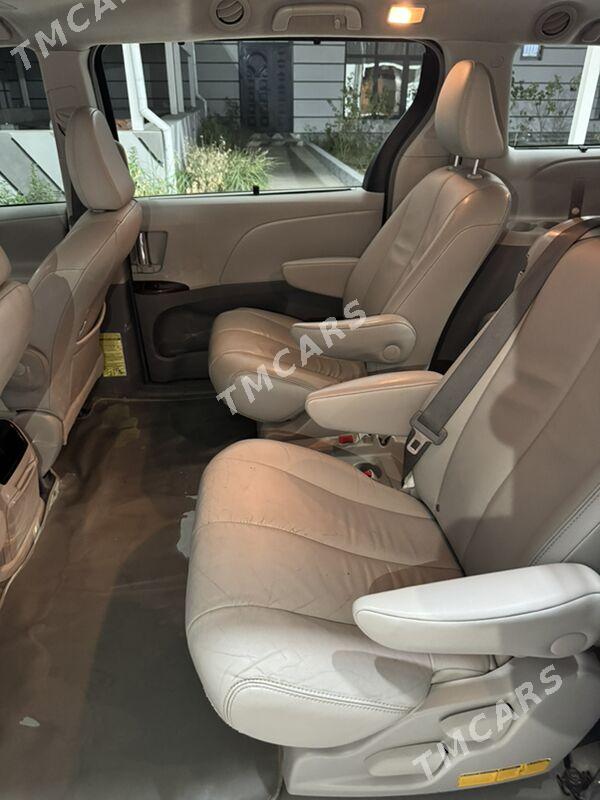 Toyota Sienna 2012 - 305 000 TMT - Ашхабад - img 7
